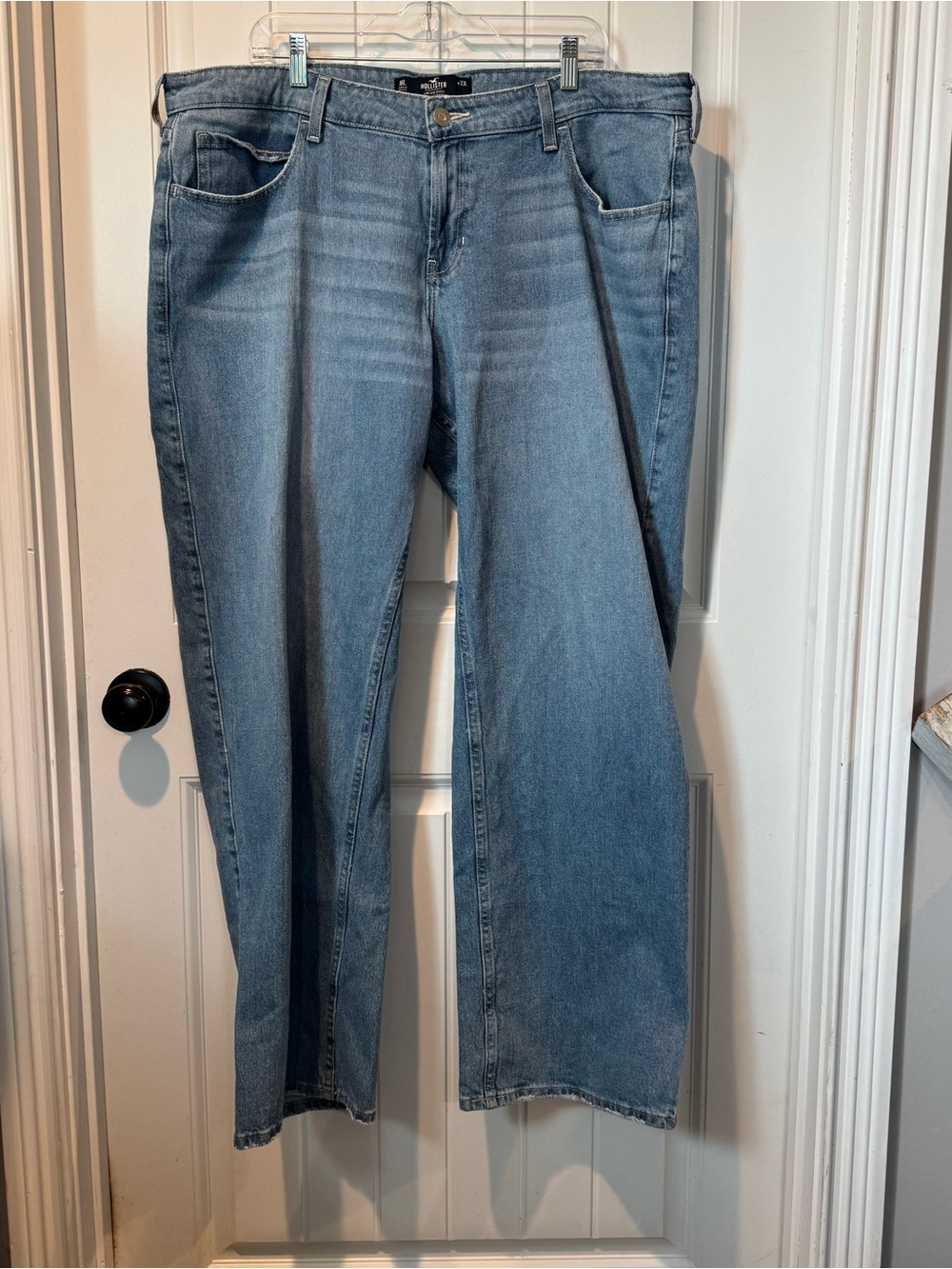 Hollister California Low-Rise Baggy Light Blue Wide-Leg Jeans